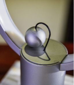 MINI LAMPE MAGNETIQUE HENG BALANCE
