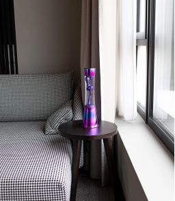 LAMPE A LAVE IRISEE METALLIQUE VIOLETTE