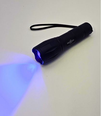 LAMPE TORCHE LED UV/BLANCHE 3W