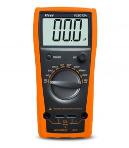 CAPACIMETRE NUMERIQUE VC6013A