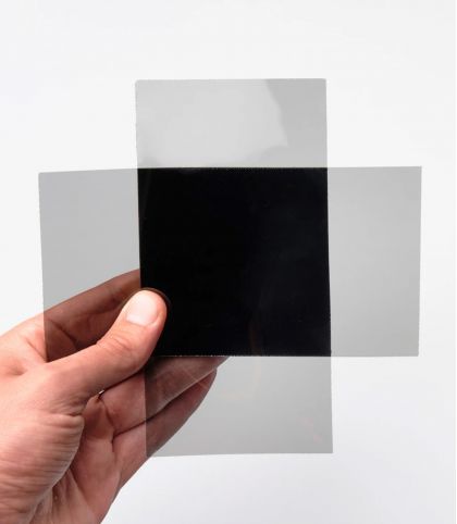 FEUILLE DE FILTRE POLARISANT 80X160 MM