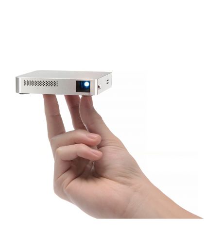 VIDEOPROJECTEUR MOBILECINEMA I70