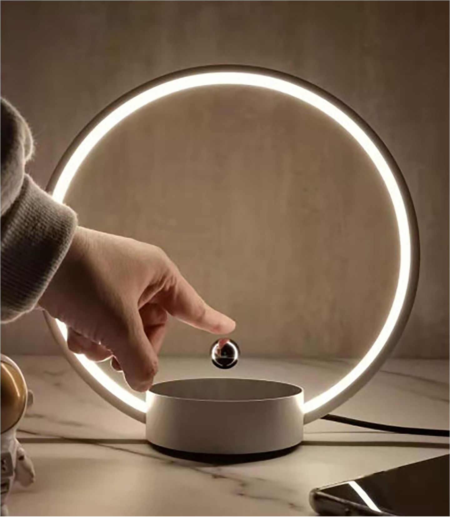 LAMPE LED CIRCLO - BASE COULEUR BLANCHE SATINEE