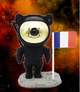 PROJECTEUR D'ETOILES ASTRONAUTE NOIR ET OR / ENCEINTE BLUETOOTH